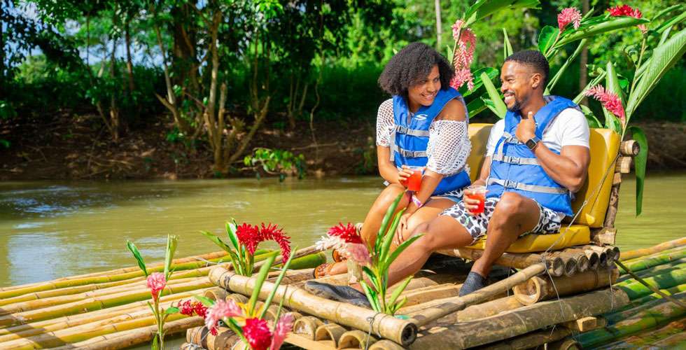 Relaxing-River-Rafting-in-Jamaica